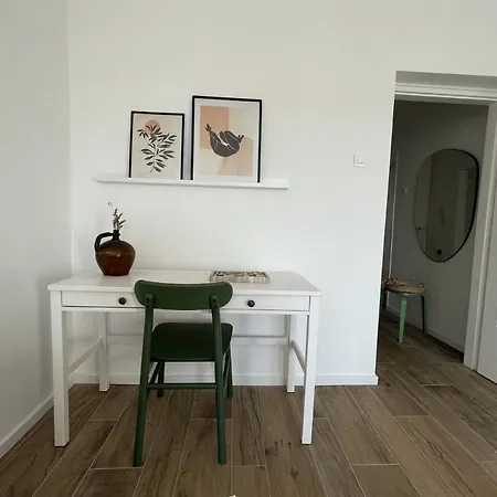 Dashing Oasis Apartment *