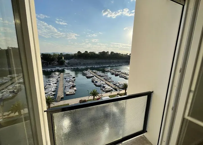 Dashing Oasis * Zára