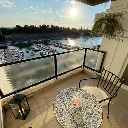 Dashing Oasis Apartment *